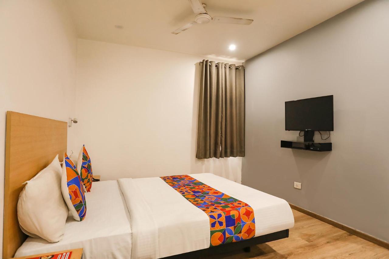 Fabhotel Golden World Ghaziabad Eksteriør billede